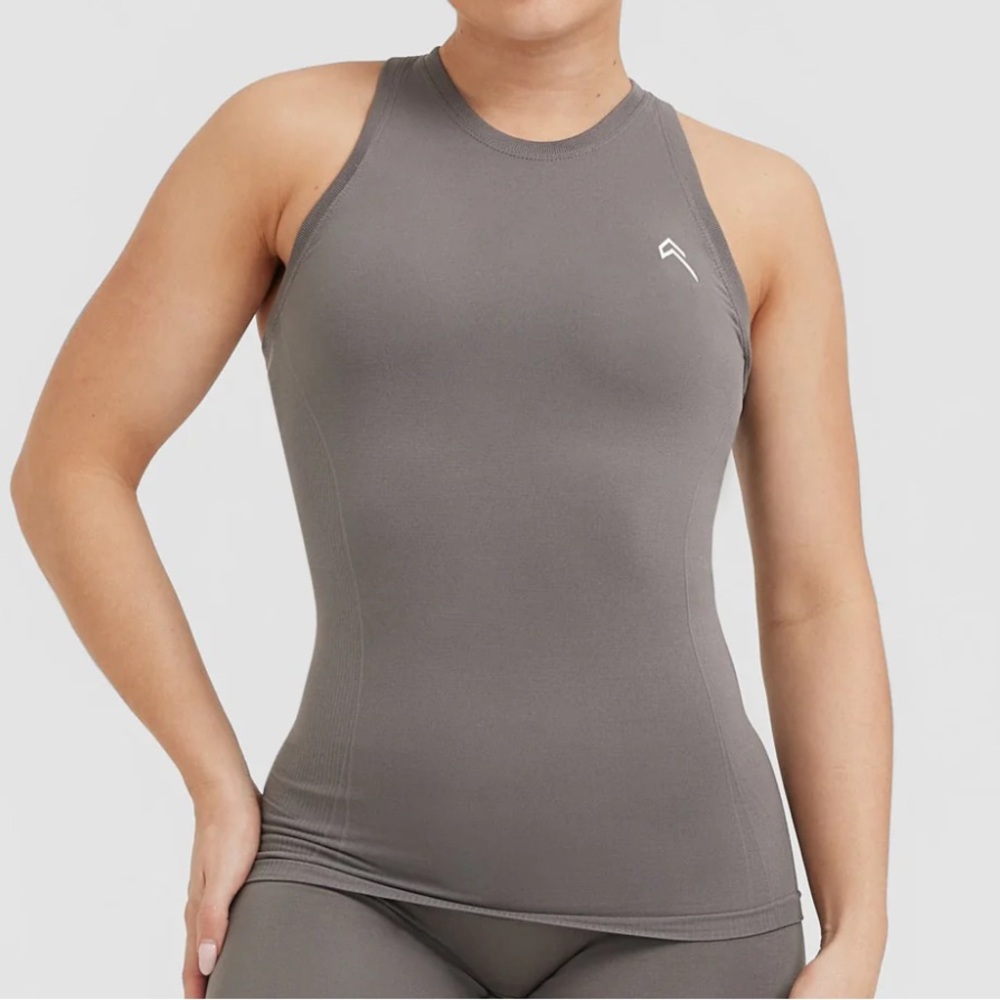 Seamless Fitted High Neck Vest